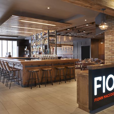 Four Points By Sheraton Toronto Airport East Экстерьер фото