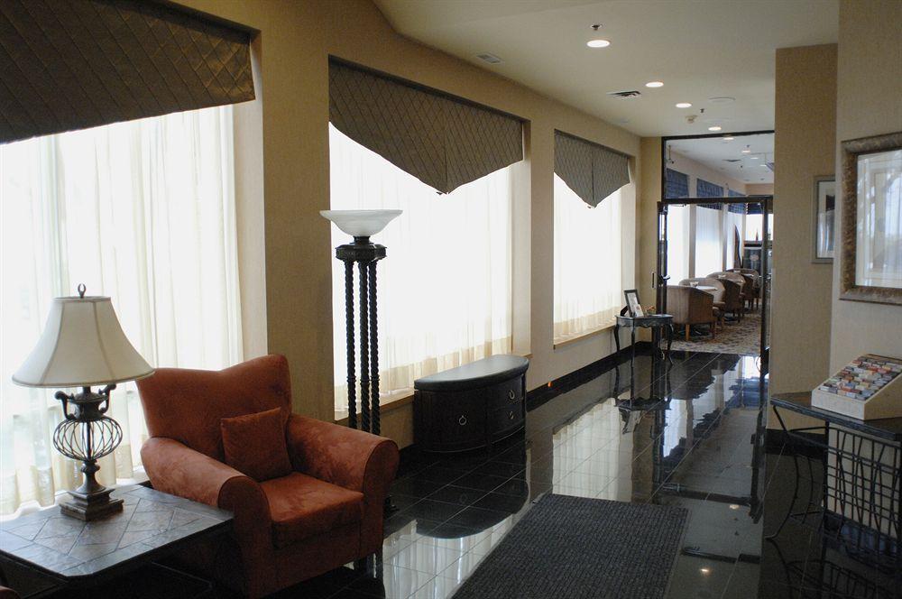 Four Points By Sheraton Toronto Airport East Экстерьер фото