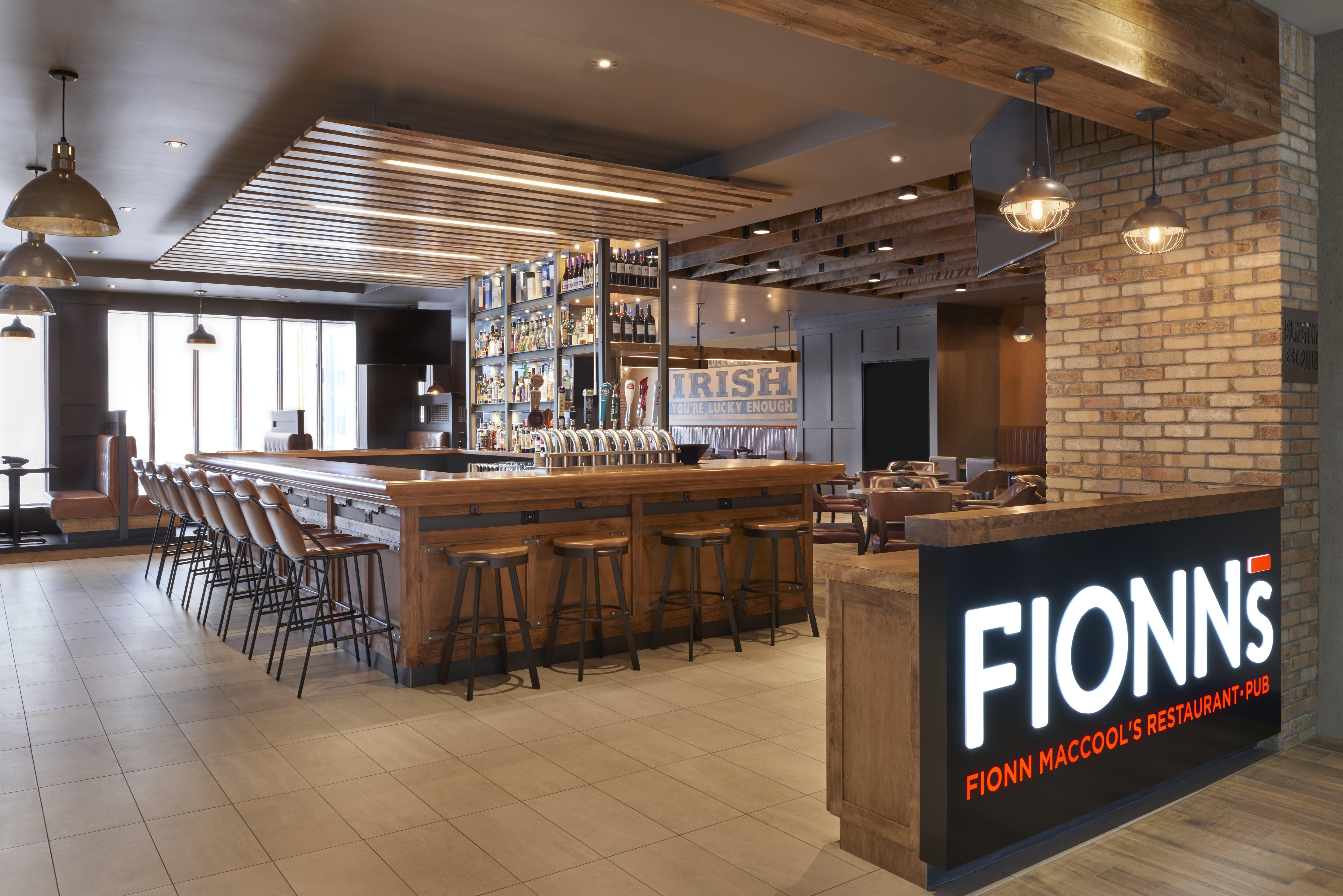 Four Points By Sheraton Toronto Airport East Экстерьер фото
