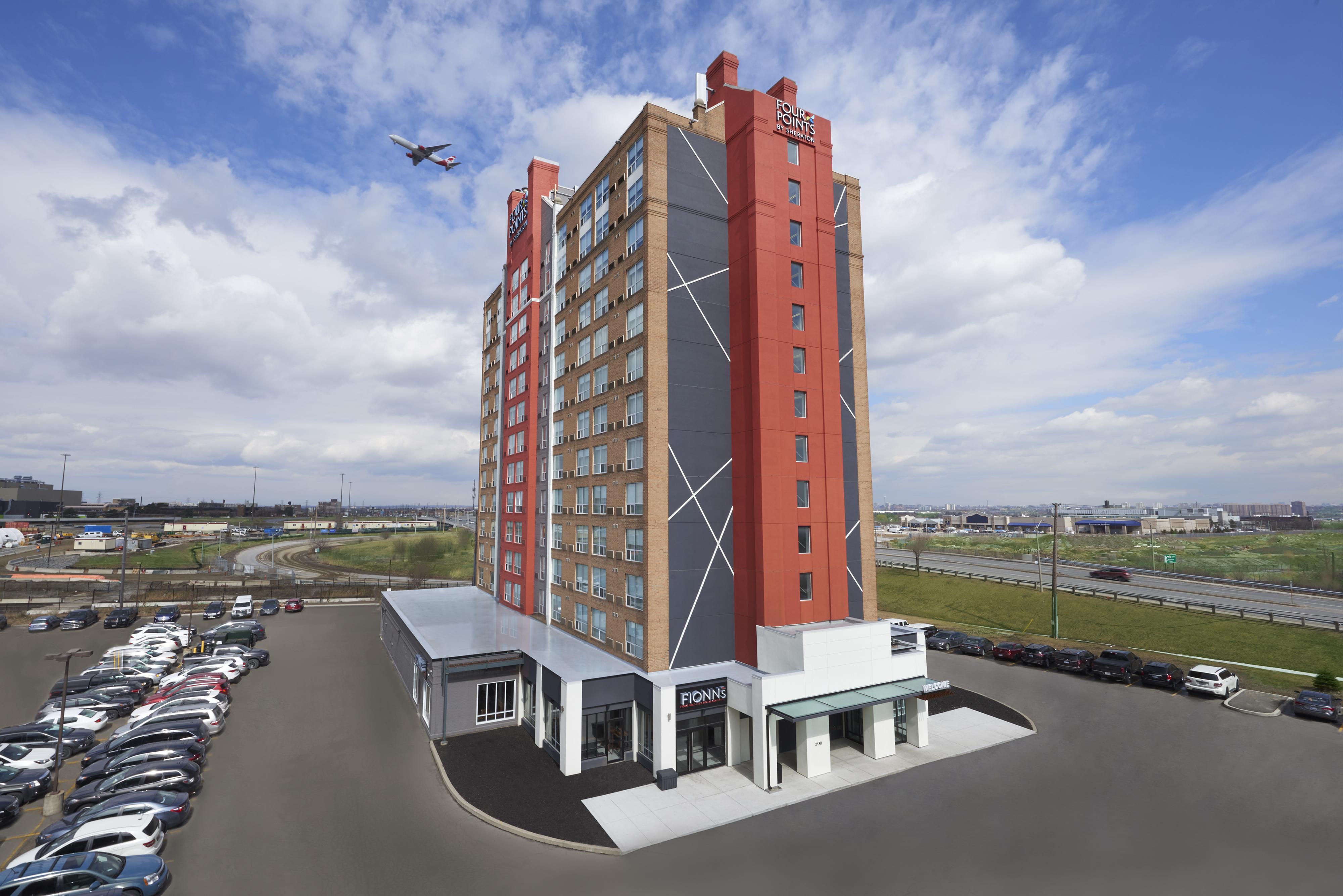 Four Points By Sheraton Toronto Airport East Экстерьер фото