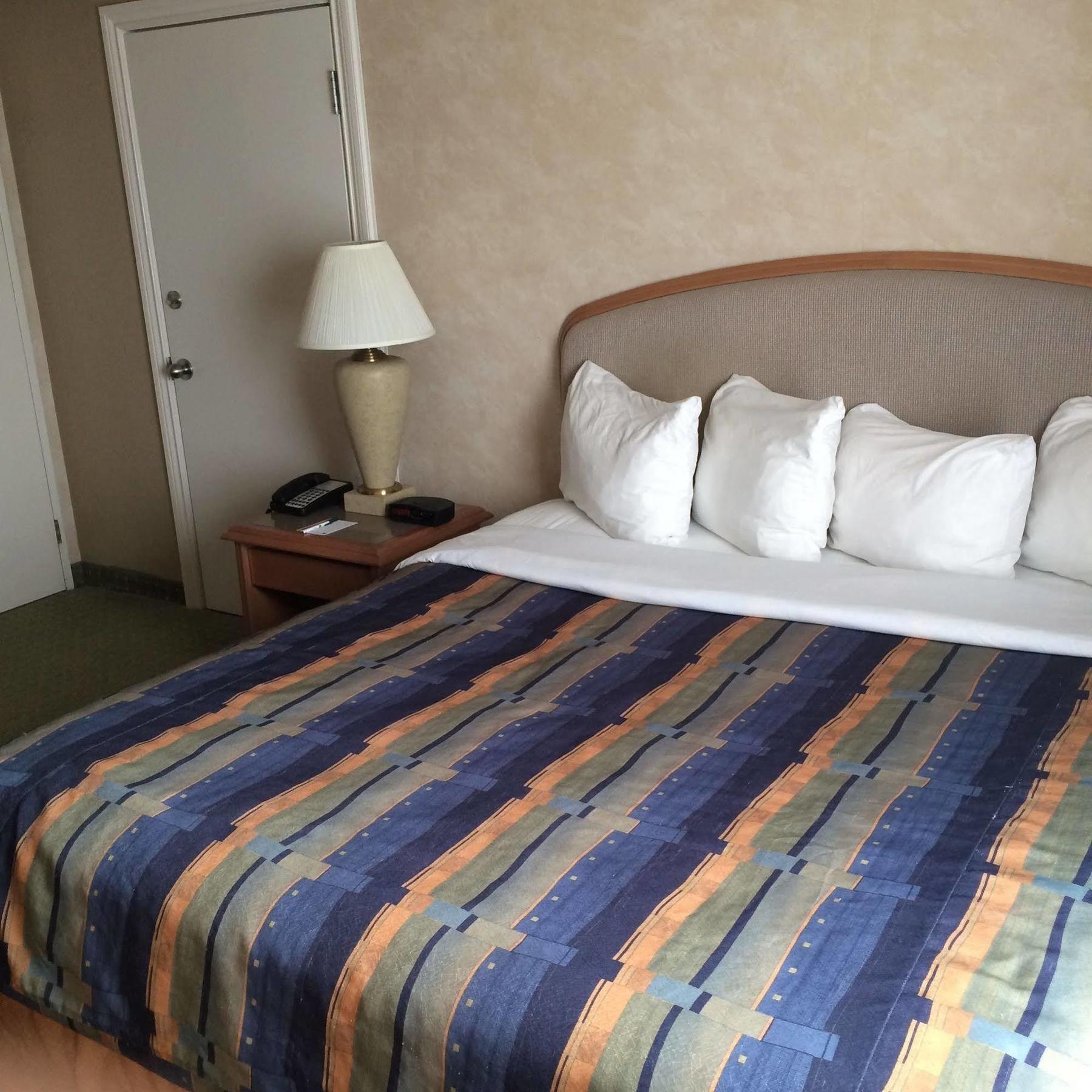 Four Points By Sheraton Toronto Airport East Экстерьер фото
