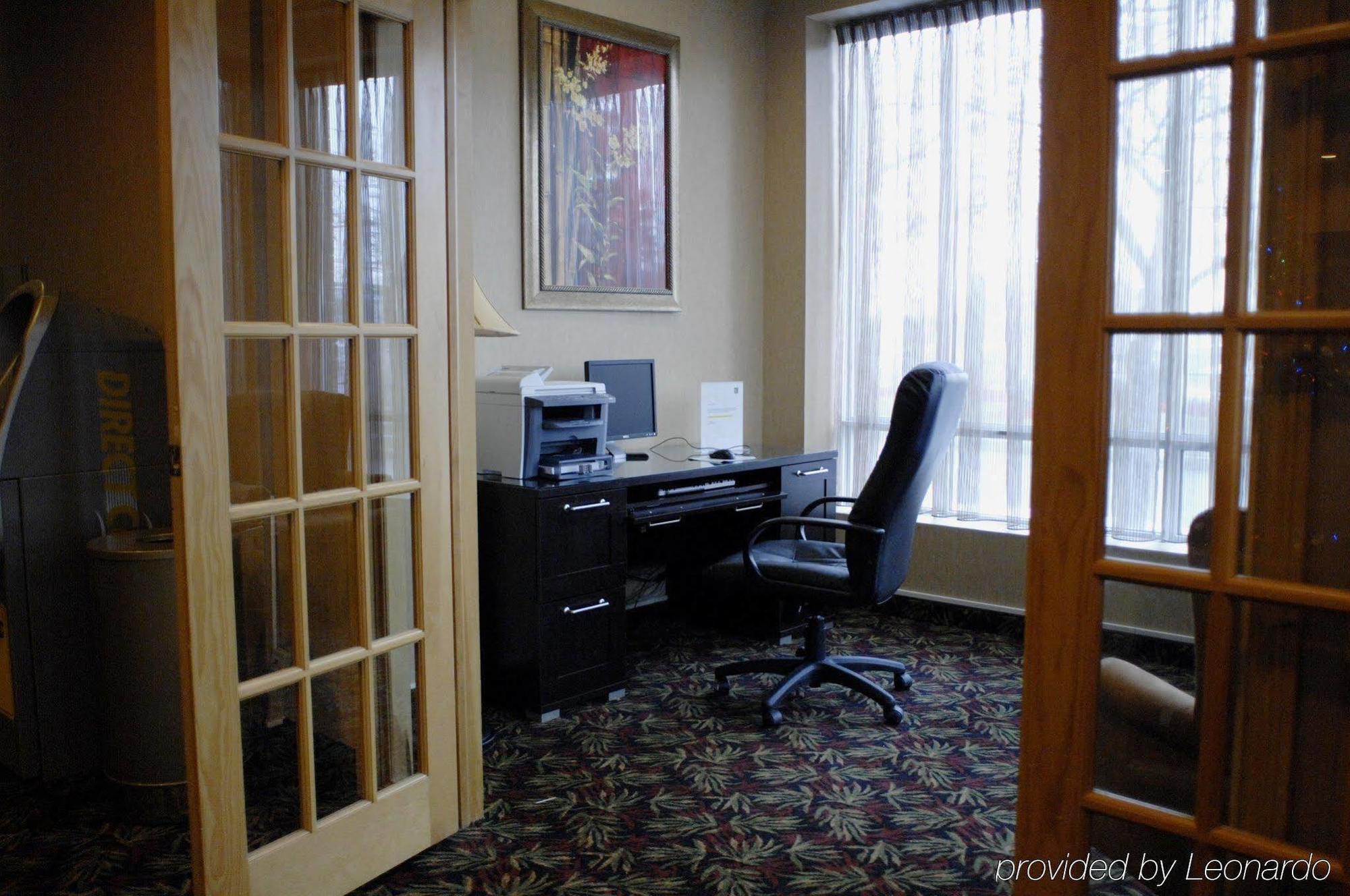 Four Points By Sheraton Toronto Airport East Экстерьер фото